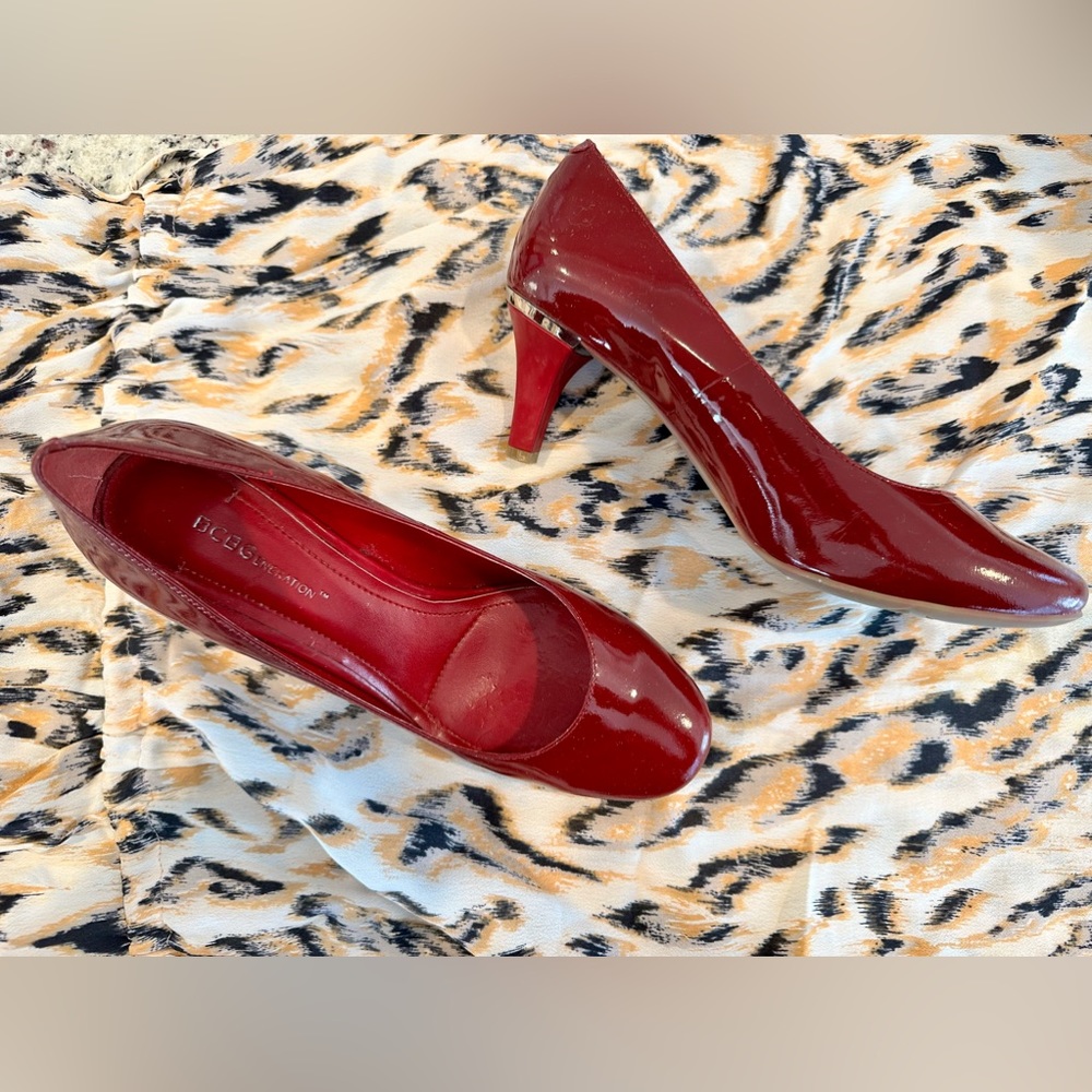 BCBGeneration red heels